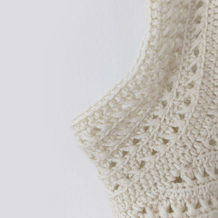 Chaleco Corto Tejido Beige - Imagen 4